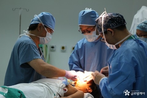 라오스, 미얀마 , 베트남 3국에 선천성 안면기형아동 수술팀 각각 파견