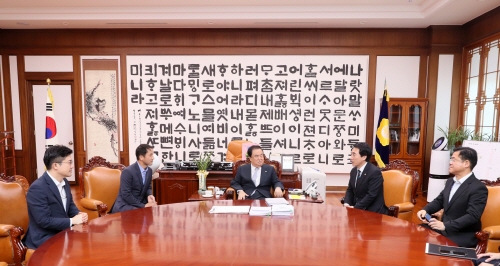 국회의장, 남북정상회담 수행단에 남북국회회담 개최, 친서 전달 요청