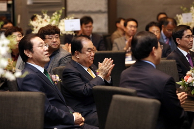 문 의장, 광주방문  “김대중 대통령의 민주적 리더십, 국민통합 능력”강조